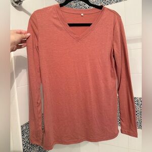 Amazon Long Sleeve V-Neck Top in Dusty Rose